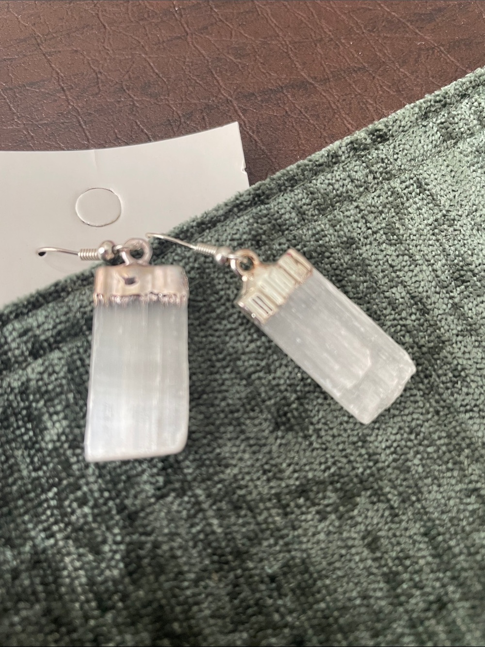 Crystal Selenite dangle silver tone earring. - Picture 2 of 3